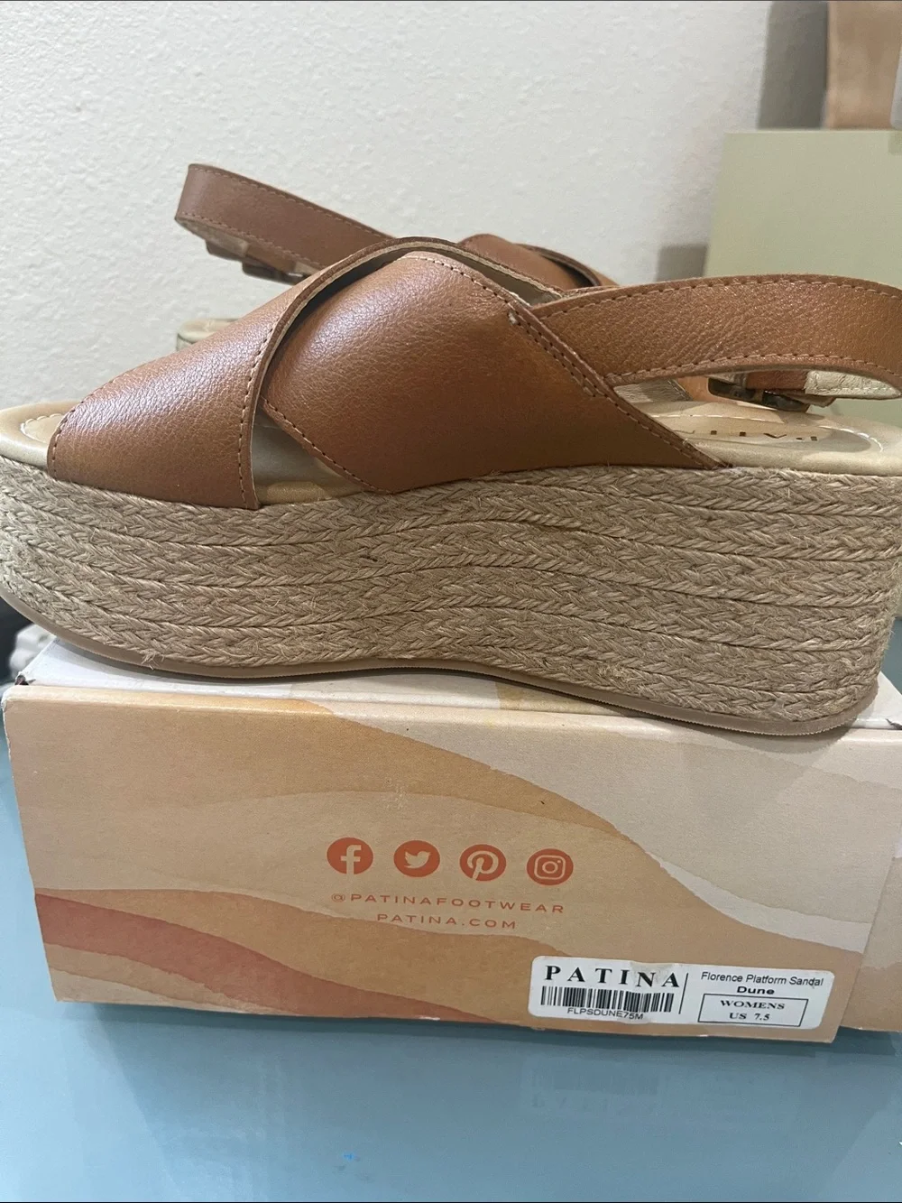Portland Leather  Patina Tan Crisscross Leather Slingback Sandals size 7.5 NWB